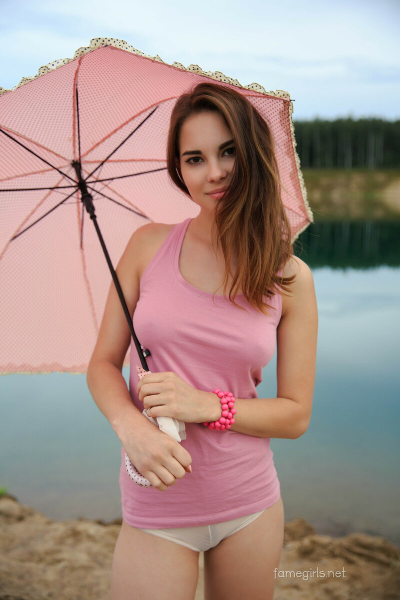 Лидия, 22
